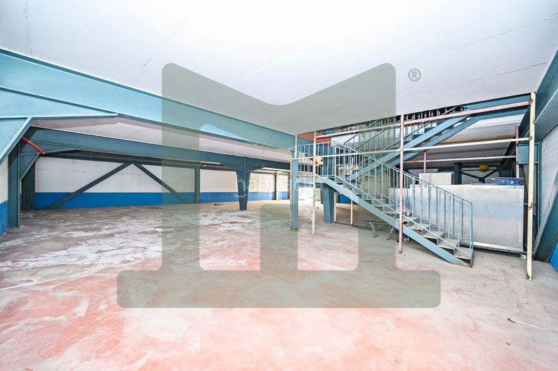 Foto 58684c38-1b76-4782-a123-22c5acbd4590. Nave industrial en Pintores-Ferial Parla