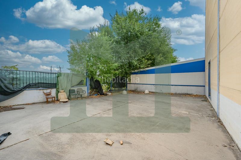 Foto 86caae0d-a24f-434b-9851-373b7e81c7cc. Nave industrial en Pintores-Ferial Parla