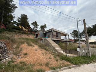 Casa in Canyelles. Casa en venta  al 70% acabada