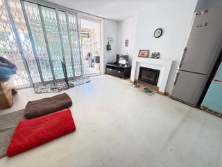 Maison jumelée à Vallpineda-Santa Bàrbara. Casa en venta