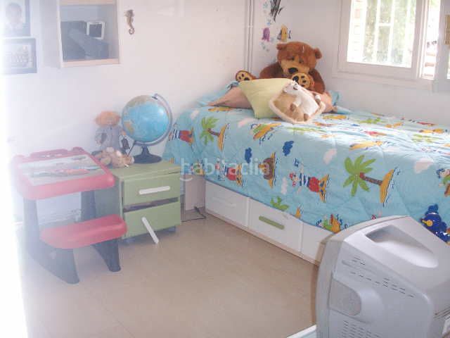 Foto 65b5c2d2-4658-4a98-971f-12f35a501674. Casa aparellada amb calefacció aparcament piscina a Sitges