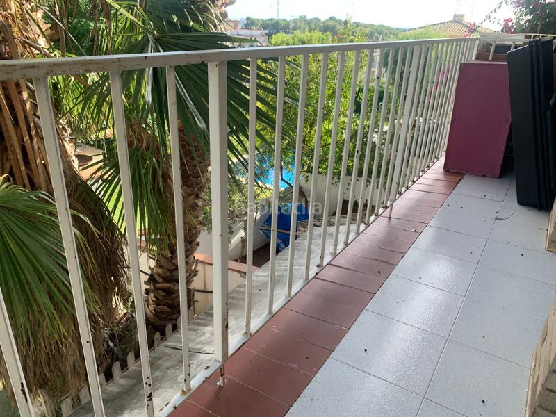 Foto 6968e222-9e7d-48c6-8546-1310f03db38d. Casa aparellada amb calefacció aparcament piscina a Sitges