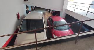 Aparcament cotxe a Calle de nuestra señora de araceli 7. Plaza de garaje para coche grande