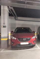 Aparcament cotxe a Avenida de juan antonio samaranch 83. Plaza de garaje para coche grande y moto