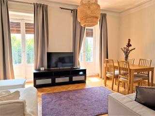 Miete Etagenwohnung  Plaza de santa ana. Piso exterior y amueblado con 3 dormitorios y 2 baños en plaza d