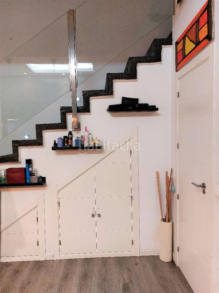 Foto 0459e0b6-af74-4c02-a9c3-88bc1332cbc8. Casa adossada amb calefacció aparcament piscina a Madrid