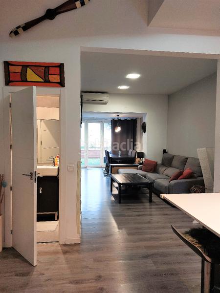 Foto 10c261d4-3a9b-40bc-a397-dd7aea102031. Casa adossada amb calefacció aparcament piscina a Madrid