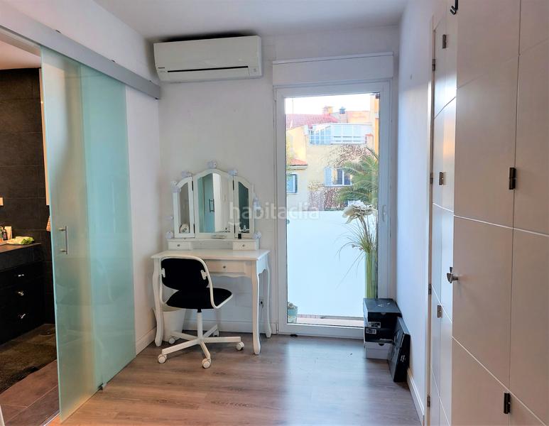 Foto 1952408c-553a-4825-85c5-d4bb848acc01. Casa adossada amb calefacció aparcament piscina a Madrid