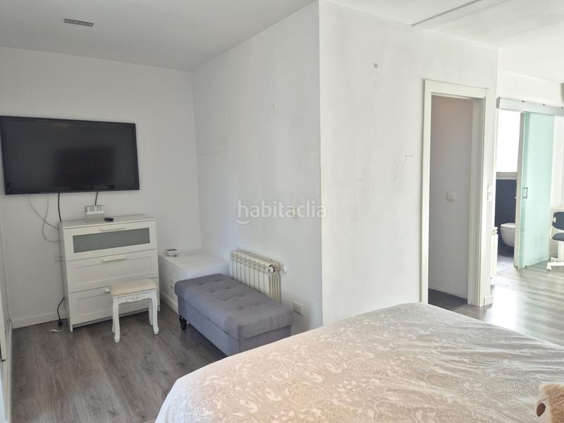 Foto 7a2437bf-6f12-4ac3-b96f-2ab2ee8a255e. Casa adossada amb calefacció aparcament piscina a Madrid