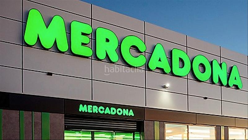 Foto f3000c76-9e54-4e65-bf25-4b2024012606. Casa adossada amb calefacció aparcament piscina a Madrid