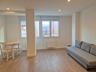 Miete Studiowohnung  Calle de velarde. Fantástico estudio amueblado de obra nueva, en el centro de alco