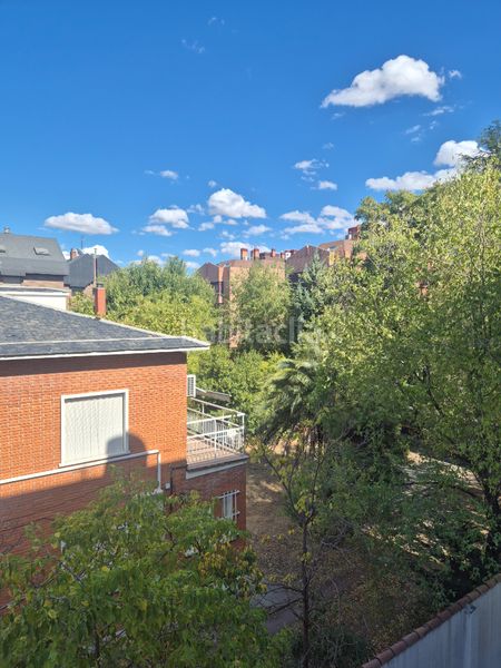 Foto 9622bebb-9cce-4baf-adb8-7358e01a5c33. Rent apartment with heating parking pool in Quintana Madrid
