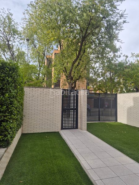 Foto cd188705-491d-4837-95bf-41227b0799b8. Rent apartment with heating parking pool in Quintana Madrid