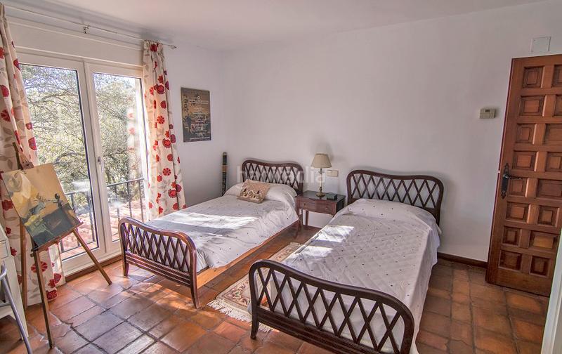 Foto 4cbc2d9e-e30a-487e-beb9-5c6774f1063c. Chalet avec cheminée chauffage parking piscine dans Torrelodones