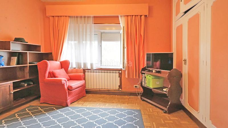 Foto 8af579b5-3a75-4d0f-8fad-2c00ea03fc63. Chalet mit kamin heizung parking pool in Las Marías Torrelodones