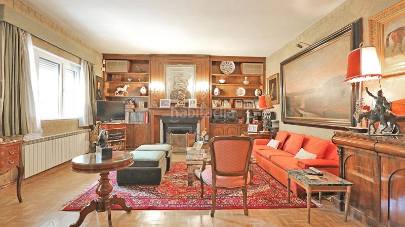 Foto 9c3bb96b-6664-405a-83cd-a6d0259ad76a. Chalet mit kamin heizung parking pool in Las Marías Torrelodones