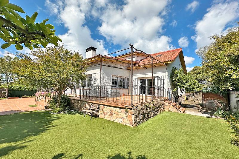 Foto 0f626f11-1199-4bba-a792-336f69d8ce79. Chalet mit kamin heizung in Los Ángeles-Jarandilla Torrelodones