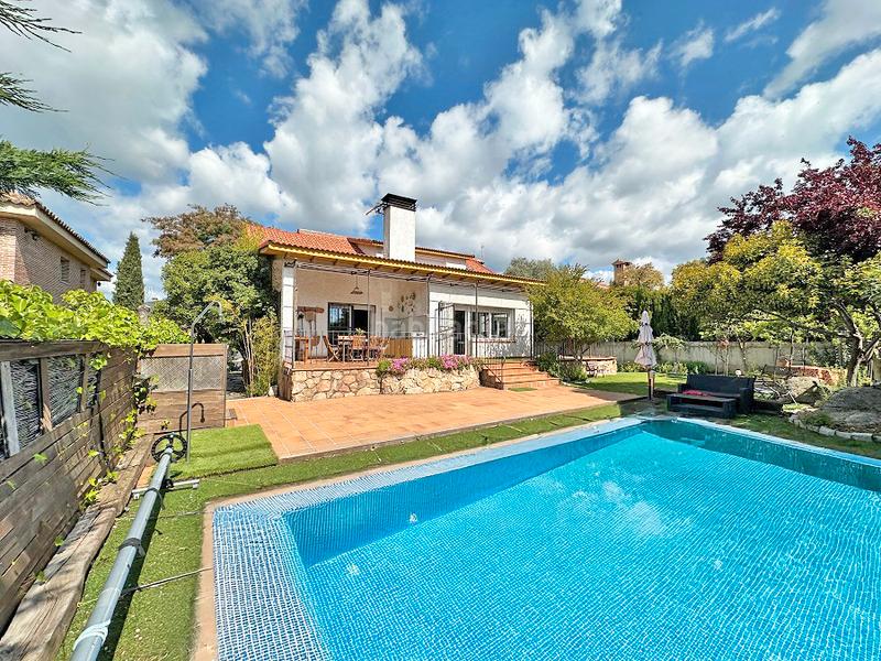 Foto bfe74afb-cceb-433b-a38c-2b867686a184. Chalet mit kamin heizung in Los Ángeles-Jarandilla Torrelodones