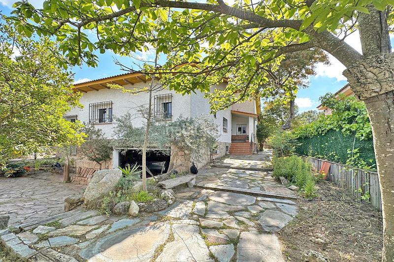 Foto dfaab87f-05bd-4a0b-985c-446d0d0e2c32. Chalet mit kamin heizung in Los Ángeles-Jarandilla Torrelodones