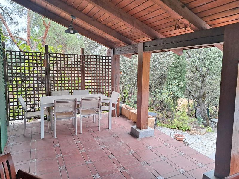 Foto 19c55f7f-bdbf-424f-bc9e-8cd6354d3157. Xalet a calle cerro de la plata 11 a Navalagamella