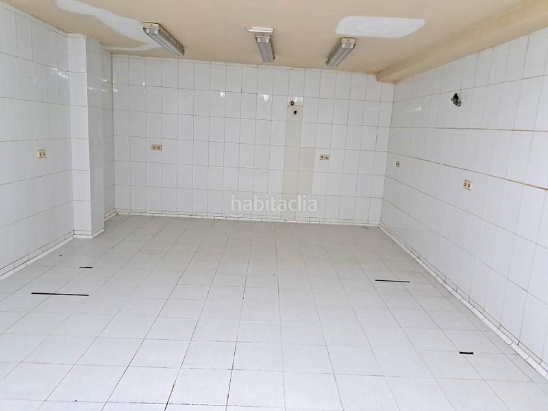 Foto 7854d701-3a80-4353-abc8-ac21cefa1413. Lloguer local comercial a calle josé sánchez rubio 4 a Torrelodones