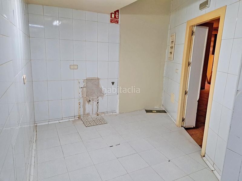 Foto b4af863b-d356-4fae-9590-ad8b62e64276. Rent business premise in calle josé sánchez rubio 4 in Torrelodones