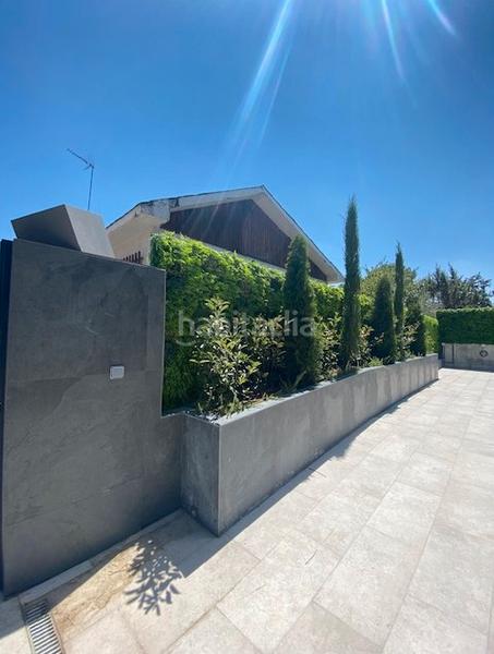 Foto 4915b2a0-a267-4c86-93d6-53563bedde71. Miete zweistöckige wohnung in calle profesor alonso parra 5 in Torrelodones