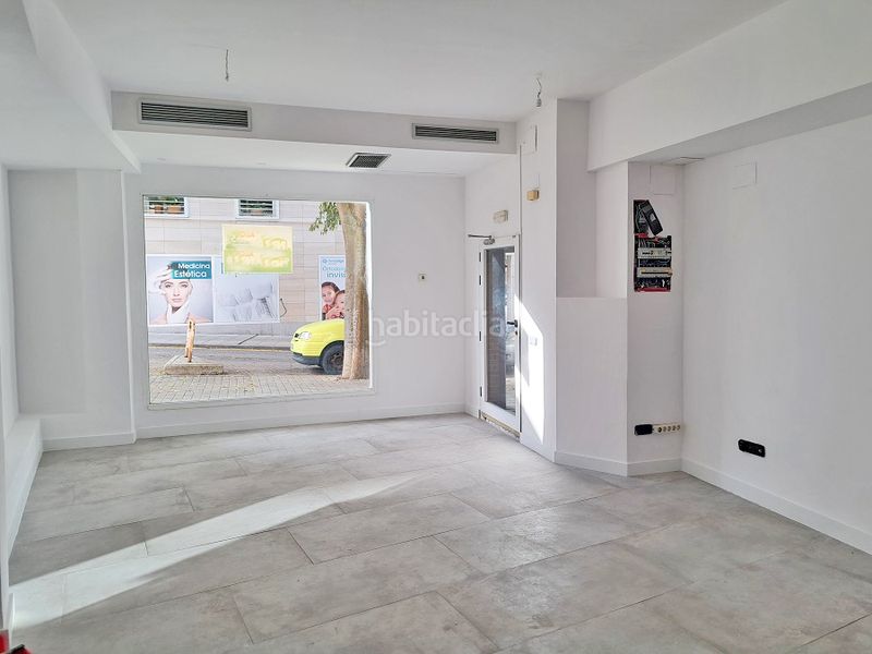 Foto f83e1dc0-4861-4ed3-a8b9-afc80c002a58. Rent business premise in calle josé sánchez rubio 2 in Torrelodones
