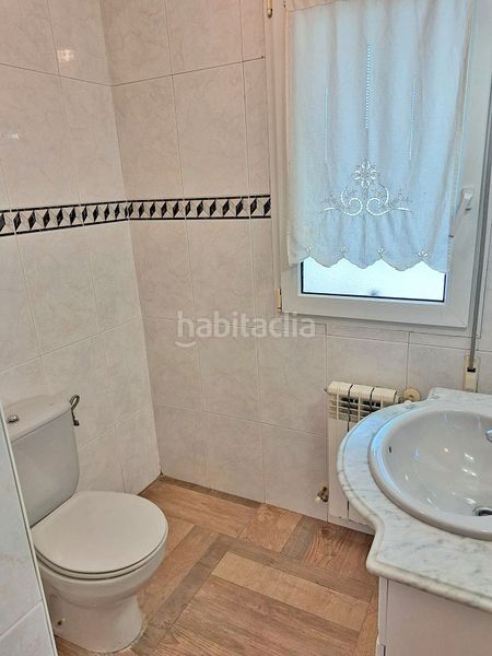 Foto 5975fa88-78ad-406c-bc52-ac60bf8869b8. Casa aparellada amb xemeneia calefacció aparcament piscina a Torrelodones