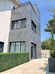 Affitto Piano terra in Calle profesor alonso parra 5. Piso en torrelodones pueblo