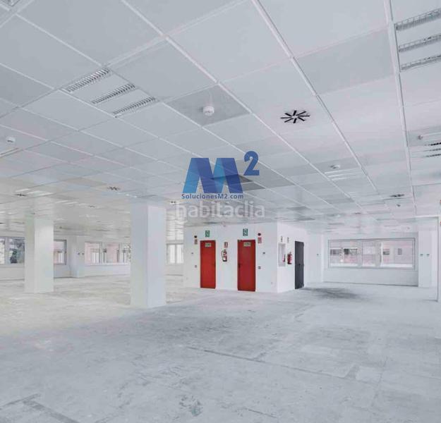 Foto 135eb5a2-0a0a-48f7-97c9-ce878d2518fd. Rent office space in Peñagrande Madrid