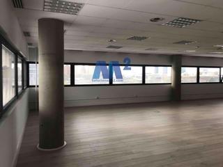 Rent Office space in Virgen del Cortijo-Manoteras. En madrid