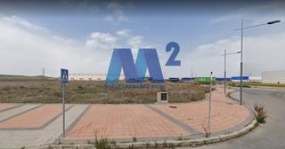 Terreny residencial a Zona Industrial. En pinto