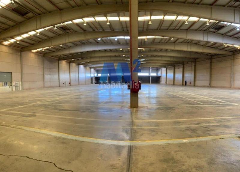 Foto 1ad98ad0-adf4-490d-a122-6a46fa522ddc. Location bâtiment à usage industriel dans Fontanar