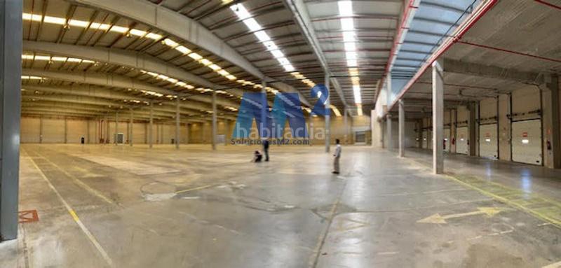 Foto e52ea942-009a-43e1-9e9e-06abc663cb90. Location bâtiment à usage industriel dans Fontanar