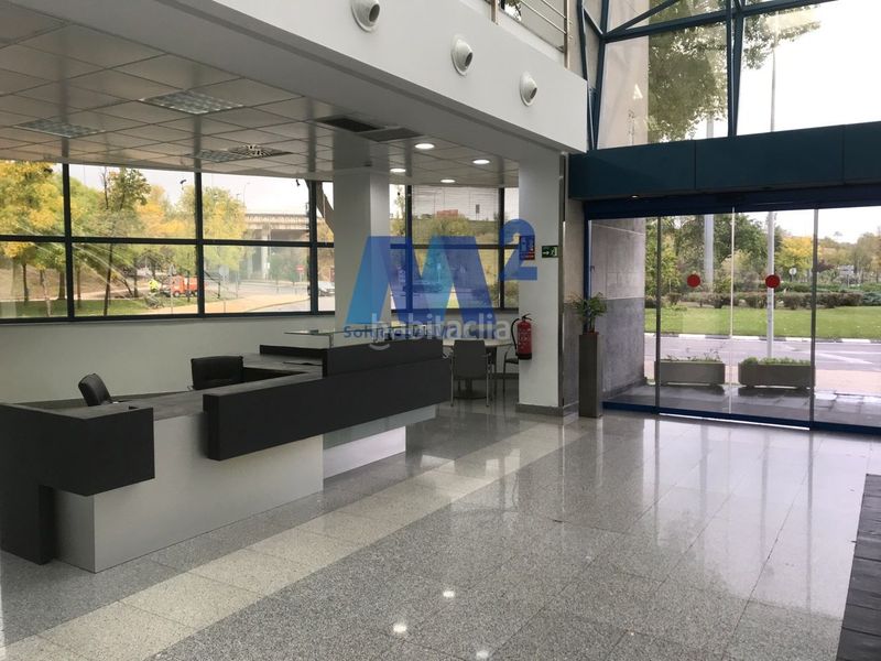 Foto 09ae588f-f02d-46e0-aff1-9a5a526ab925. Office space in Arroyo de la Vega La Moraleja