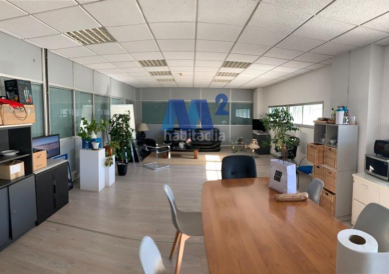 Foto e254896b-c126-489d-aa7f-eb9b189c47a8. Nau industrial a Estación Coslada