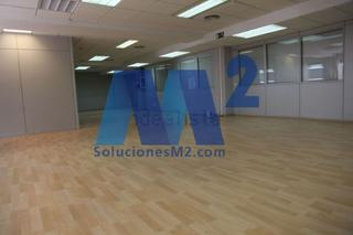 Oficina a Zona Industrial. En alcobendas