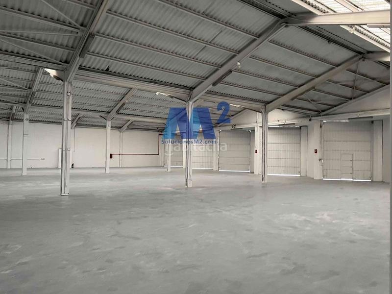 Foto eab7621a-098c-419f-b8c5-2eff7755bd8d. Nave industrial en El Barral Ferial Coslada