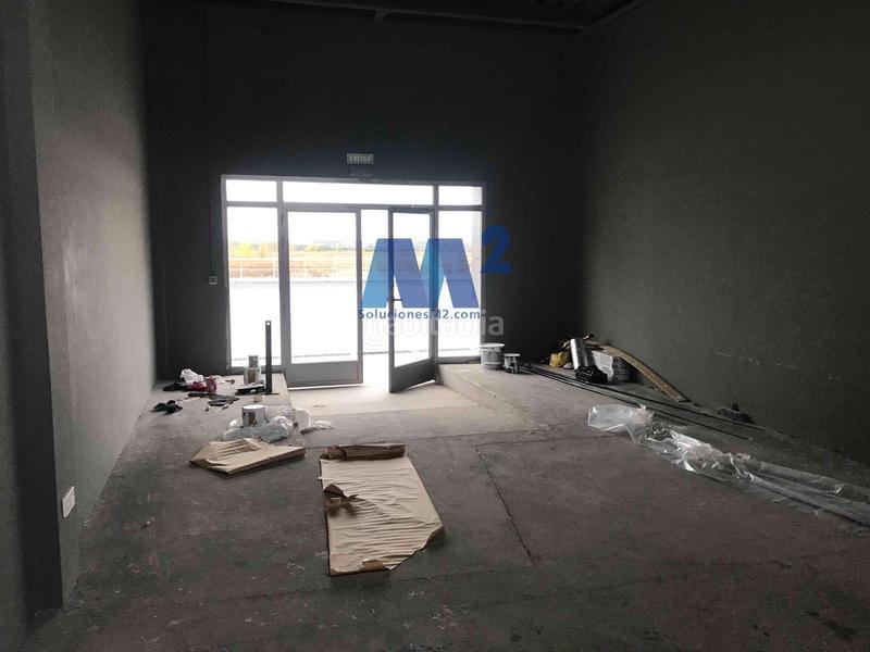Foto affe3ea4-5e8f-41c2-8b32-d84af50439bc. Alquiler oficina en Peñagrande Madrid