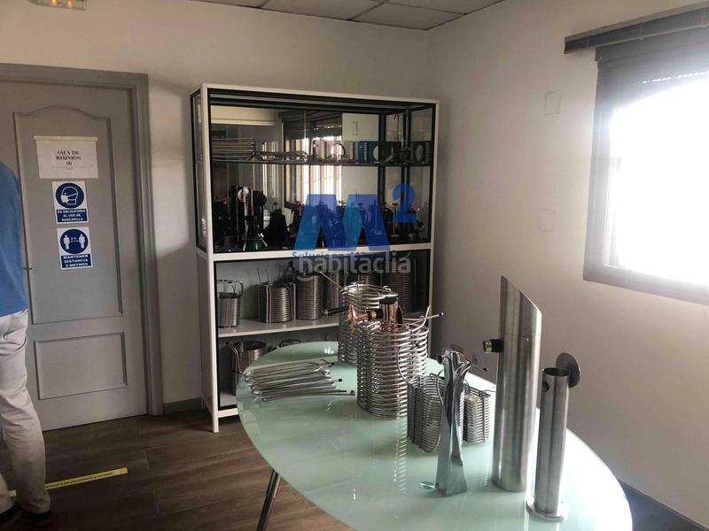 Foto eb52c9a4-b8c9-454d-91fa-155d0602310e. Rent industrial building in Parque Cataluña Torrejón de Ardoz