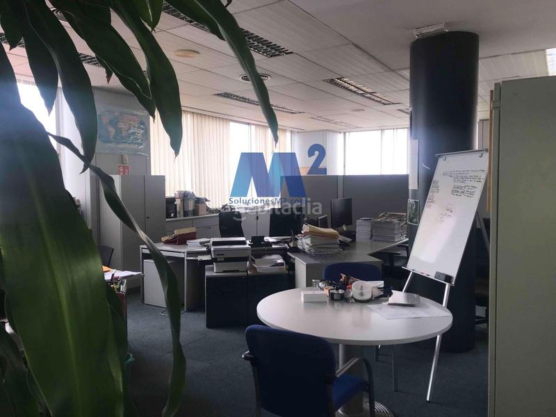 Foto 123c4a67-a037-4800-8e31-85df0d1af227. Oficina a Tres Olivos-Valverde Madrid