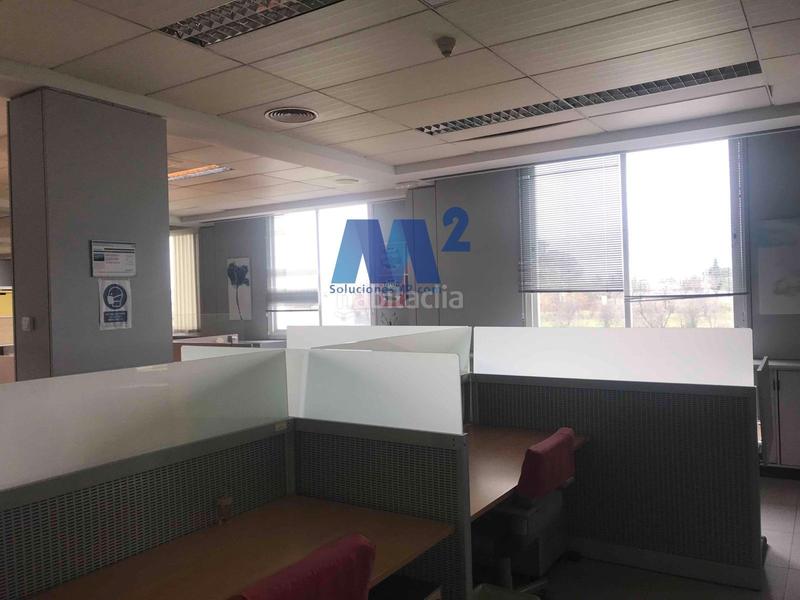 Foto 40a8039f-8015-406d-b4fb-b4ce350e5cc9. Oficina a Tres Olivos-Valverde Madrid