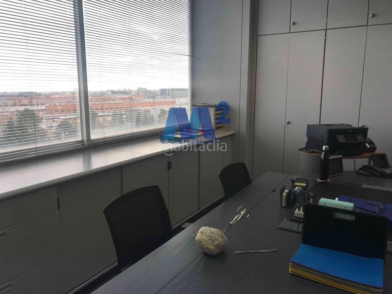 Foto fd343b63-1571-40b5-9102-5c0e63c52845. Oficina a Tres Olivos-Valverde Madrid