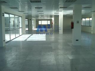 Miete Fabrikhalle in Europolis. Edificio comercial en alquiler