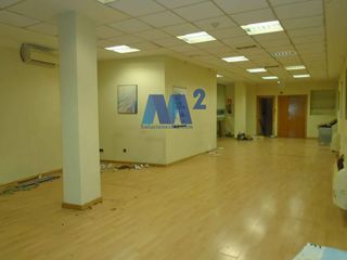 Local Comercial  Real. Local comercial de 193 m en venta