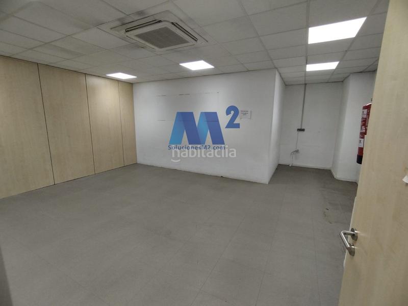 Foto 1b17492e-210d-47c0-a94e-3d9402f4ff86. Bureau dans Simancas Madrid