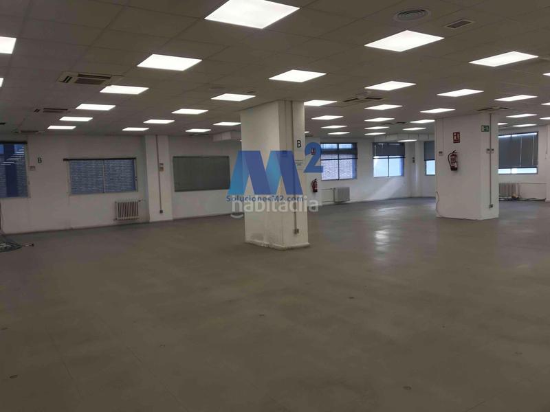 Foto 3829cab7-92fc-4118-b44a-4e8bda2fdafd. Bureau dans Simancas Madrid