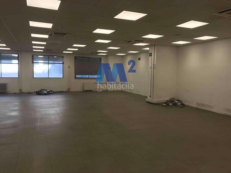 Foto 44effc9d-e150-4e49-9c9d-b76c9f292d23. Bureau dans Simancas Madrid