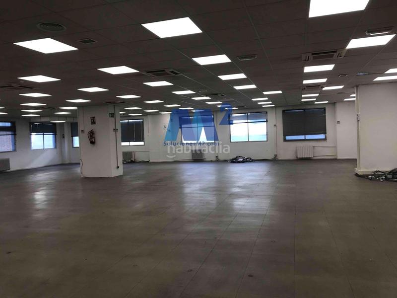 Foto d2e7e23d-e67b-4108-920a-11f1fd878004. Bureau dans Simancas Madrid